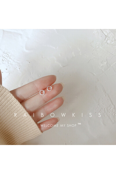 Choice قطعتان من أقراط فضية عيار 925 بتصميم نجمة صغيرة وقلب وفراشة، لون فضي، ...