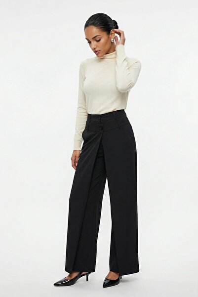 Setre Siyah Bel Ve Çıkarılabilir Parça Detaylı Pantolon