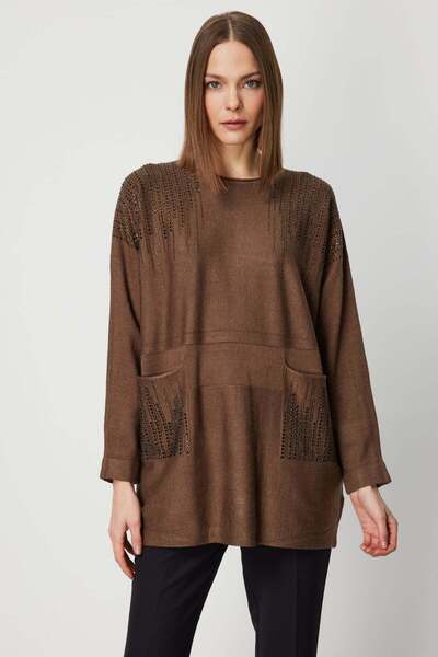 ON Stone Embroidered Pocket Sweater