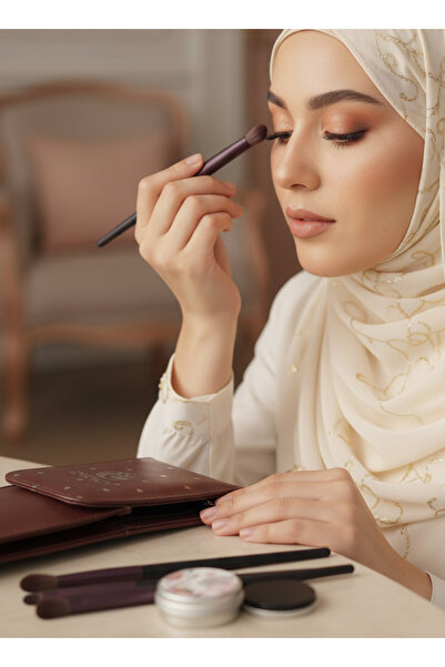 Energy 5-Piece Eye Makeup Brush Set with Cleaning Sponge & Leather Pouch â€“ Soft Synthetic Bristles