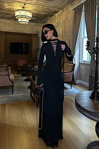 VİSKALİ Şallı Göğüs Detaylı Maxi Boy Sandy Siyah Elbise