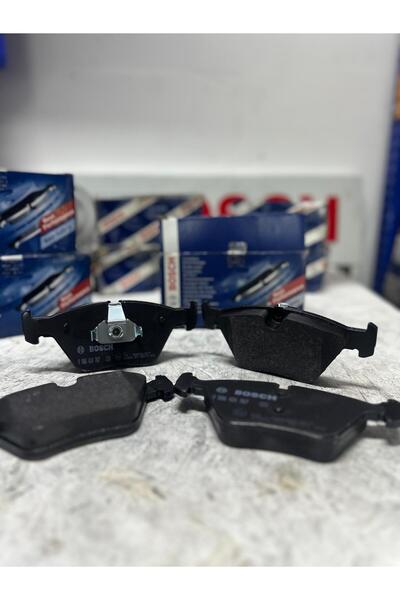 GZM OTO YEDEK PARÇA Bosch Ön Balata - 0986424767 - 20 mm (BMW S3 (E46) 320D T...