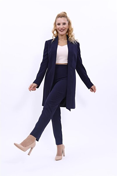 ÖNDER ÖZSOY سترة طويلة بياقة شال وبنطلون ضيق الساق - أزرق داكن