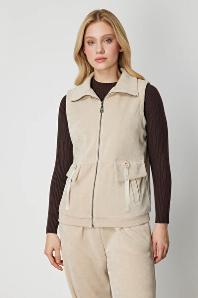ON Stand Collar Zipper Vest