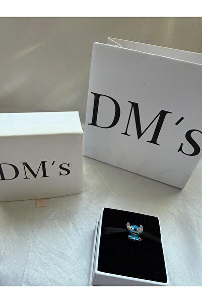 DM’s Silver Stitch Gümüş Charm’ı