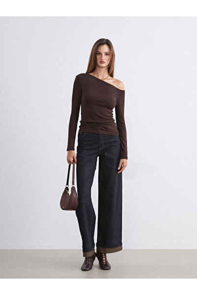 LC Waikiki منتجات فريزن ستور التي لا مثيل لها I جسم نسائي واسع الحواف من نوع ...