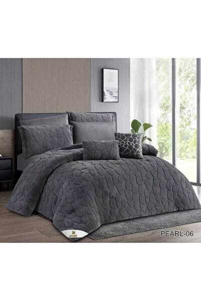 miral Winter double bed set with an attractive design that makes you feel warm and comfortable. 8 pieces, 240*260 cm