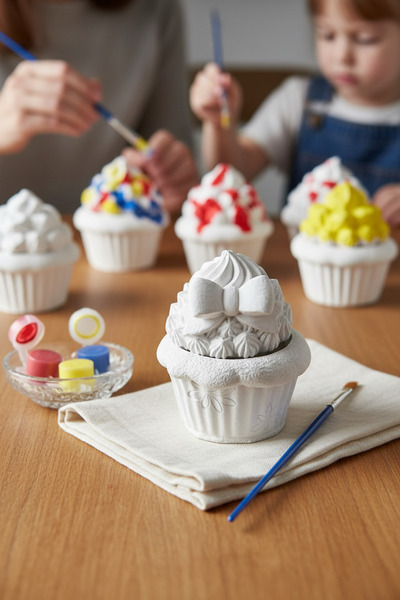 adanaçiçekliatölye CUPCAKE MODEL KÜÇÜK KUTU, BOYAMA SETİ ETKİNLİK