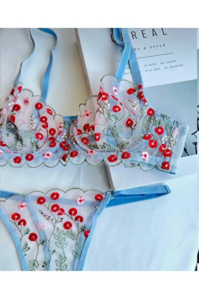 Butik طقم تول أزرق بتفاصيل زهور وحمالة صدر مدمجة