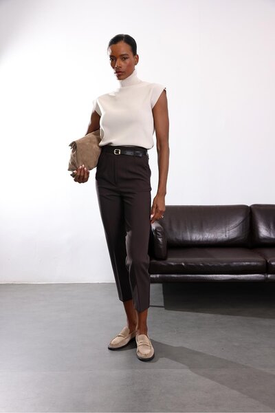 5in1Canpolat Παντελόνι Flatolu με τσέπες με κορδόνια σε καφέ χρώμα 16546