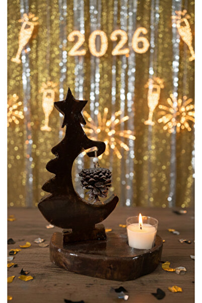 TOLGA’S WORKSHOP El Yapımı Ahşap Yılbaşı Ağacı Mumluk – Kozalak Detaylı Yeni Yıl Dekoru (Mum ve Cam Hazne Dahil)