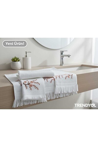 Fiesta Hediyelik Çeyizlik Kanaviçe İşlemeli Etamin Havlu Takım beyaz