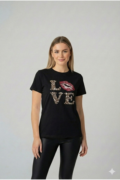 BUWOM تيشيرت نسائي من Leopard Love مطبوع برقبة دائرية