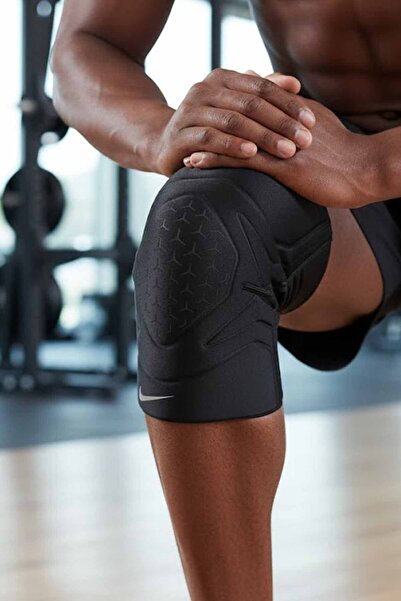 Nike Επιγονατίδα Pro Κλειστού Τύπου με Προστασία Επιγονατίδας