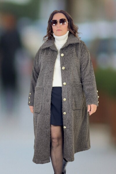 yagmurberen Bearded Booklet Fabric Unpadded Gold Button Detail Bag Pocket Large Size Women's Coat