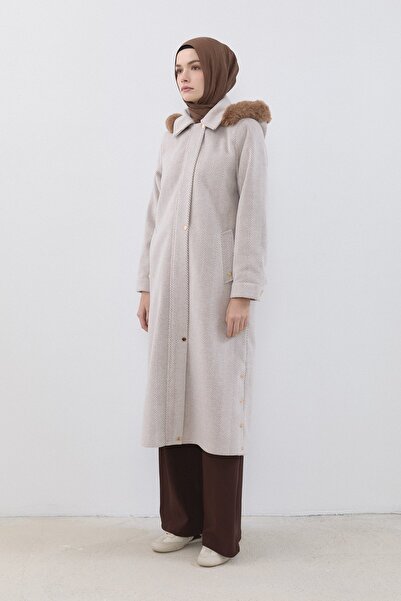 Nihan Büyük Beden Balıksırtı Kaban Bej