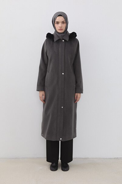 Nihan Büyük Beden Balıksırtı Kaban Siyah