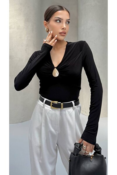 cemo Altın Broş Detaylı V Yakalı Büzgülü Uzun Kollu Bluz.