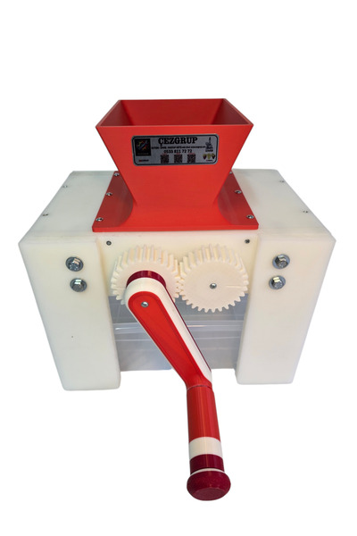 çezgrup Üzüm ezme-patlatma makinesi (MANUEL) ayaklı ve kanatlı