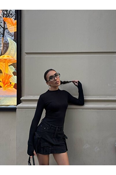 FREZZBİ Women's Slim Fit Classic Cut Mock Neck Finger Insert Blouse