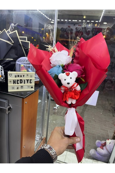 UMAY FLOWERS Sevimli Ayıcık Detaylı Kırmızı Şık Yapay Çiçek Buketi – Özel Gün...