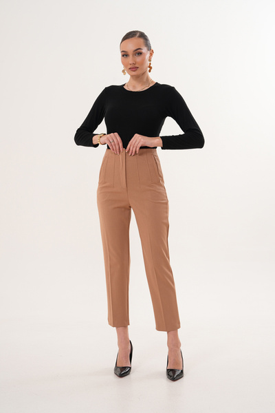 Cebby Havuç Paça Açık Bej Kumaş Pantolon