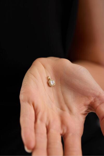 Tufanlar Kuyumculuk 14 Ayar Kare Baget Altın Kolye Ucu