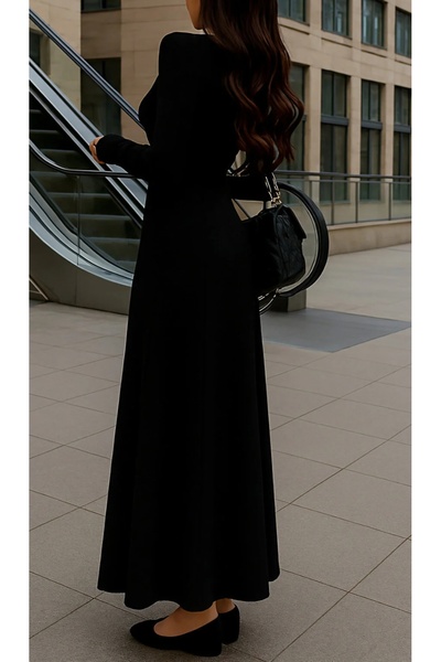 Vaniza Long Knit Dress with Waist Detail