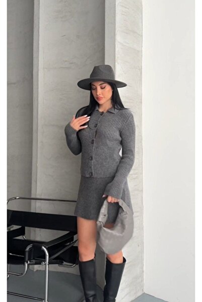 ollo fashion Women's Buttoned Twill Knitwear Suit with Skirt