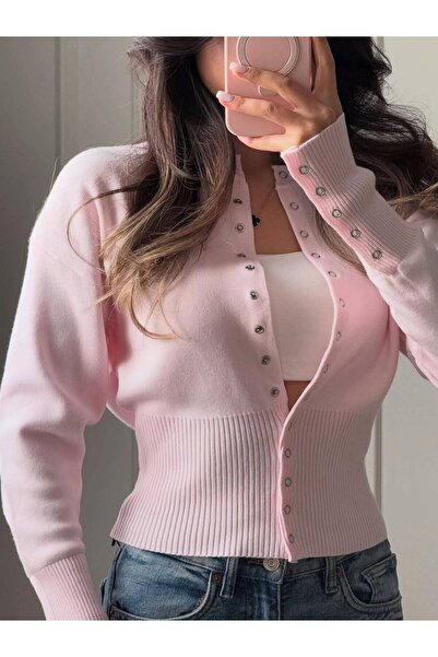 Maison MeDa سترة تريكو نسائية بأزرار قماش مجدّل