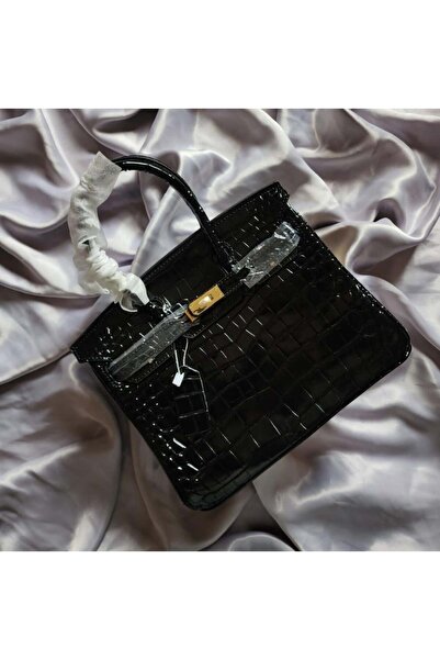 Generic Women's black glossy handbag - 30 cm