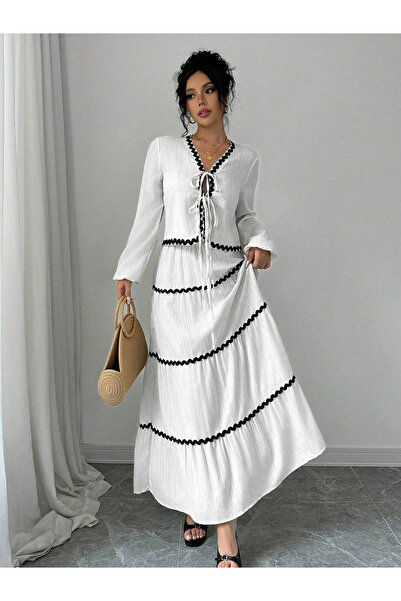 Take Two By Styli طقم نسائي مكون من بلوزة وتنورة برباط مزين بزخارف متعرجة