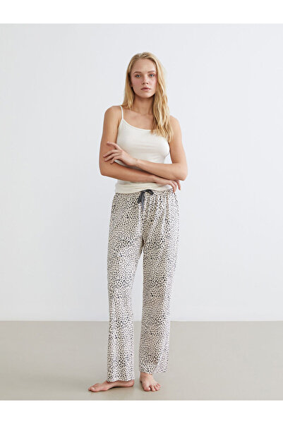 LC Waikiki ملابس نوم نسائية من ESVAB للموسم الجديد، قطع لامعة وردية اللون مع ...