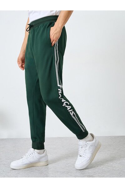 Styli Men Green Side Panel Print Slim Fit Fleece Joggers