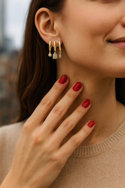 PaminBags Aksesuar أقراط مرصعة بحجر الزركون بثلاثة أوجه LNS0072