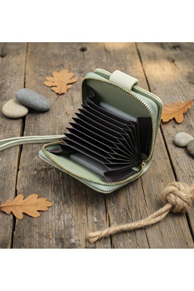 PASSTELL محفظة نسائية من الجلد المستورد مع حامل بطاقات الائتمان والأكورديون