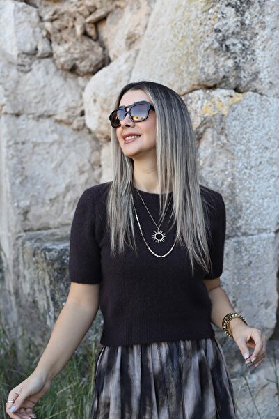 bytugcekaya Bitter Brown Standard Size Soft Textured Short Sleeve Sweater