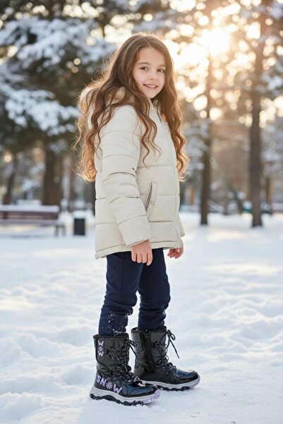 BAYRAMOĞLU KUNDURA KIŞ TEMALI İÇİ KÜRKLÜ SİYAH ÇOCUK KAR BOTU