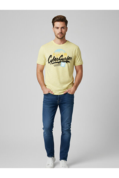 Transformers By Styli Men Yellow Cyber Surfer Graphic T-Shirt