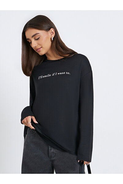 Styli Women Black Long Sleeve Slogan Oversize T-shirt