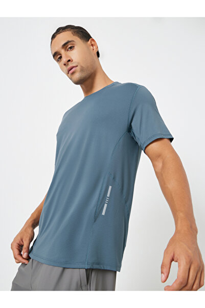 Styli Regular Fit Quick-Dry Textured Athleisure T-Shirt
