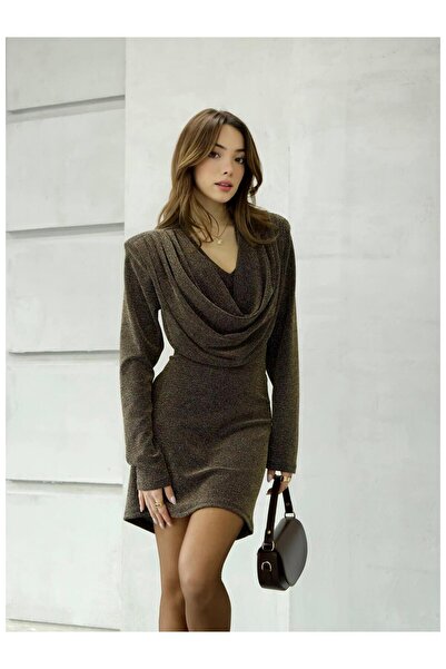 Coral Degaje Yaka Simli Vatkalı Elbise 252766 Altın