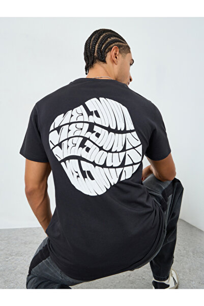 Styli Men Regular Fit Graphic Crew Neck T-Shirt