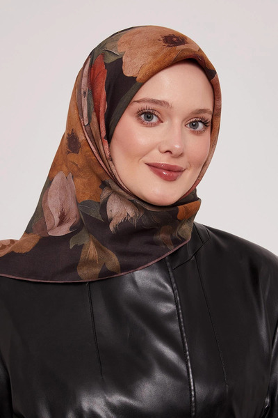 LuvenSara Oscar Scarf - Chocolate Brown