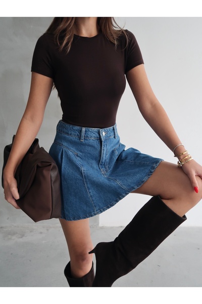 Paw Garage Women's Alexa Buzzy Fabric Basic Body T-Shirt