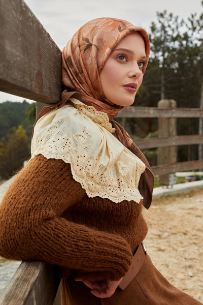 LuvenSara Oscar Scarf - Amber Shine