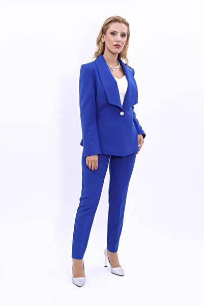 ÖNDER ÖZSOY بدلة نسائية كلاسيكية بياقة وسترة بزر واحد وبنطلون ضيق الساق - أزر...