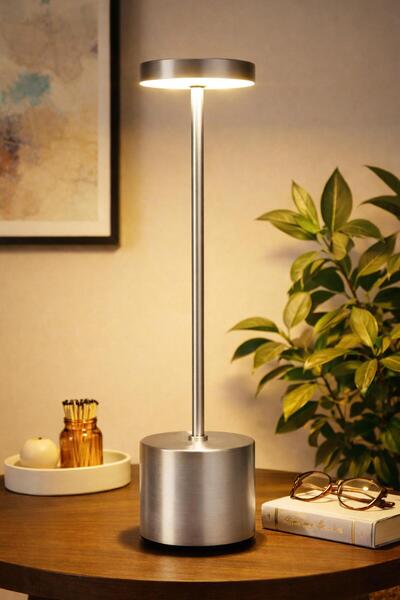 ALASTOR Şarjlı Masa Lambası Metal Abajur Dokunmatik 3 Işık Parlaklık Ayarlı G...