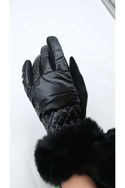 Jerie Quilted and Fur Detailed Gloves