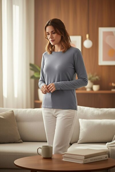 RANDOM Women's Knitted Long Sleeve Round Neck T-Shirt